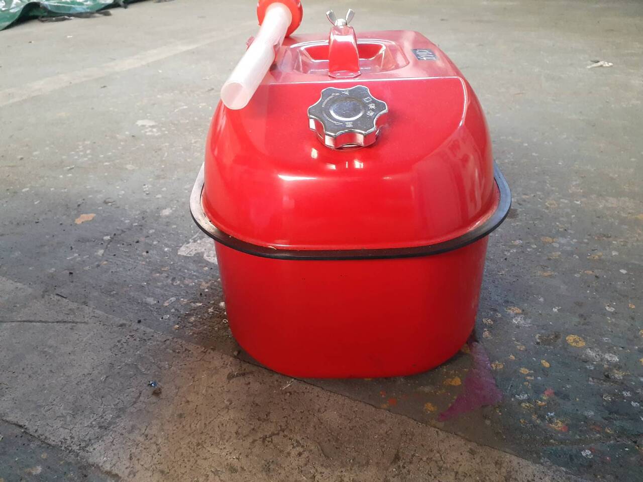 ガソリン缶 20L (中古)