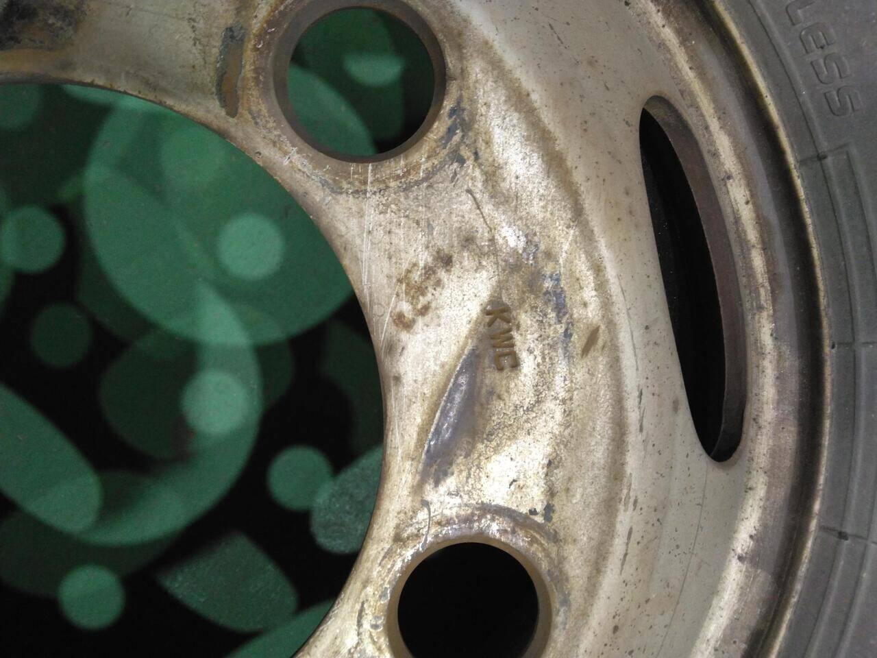 弥富纏め売り タイヤ 1本 TOYO 195/85R15 113/111N LT (中古)
