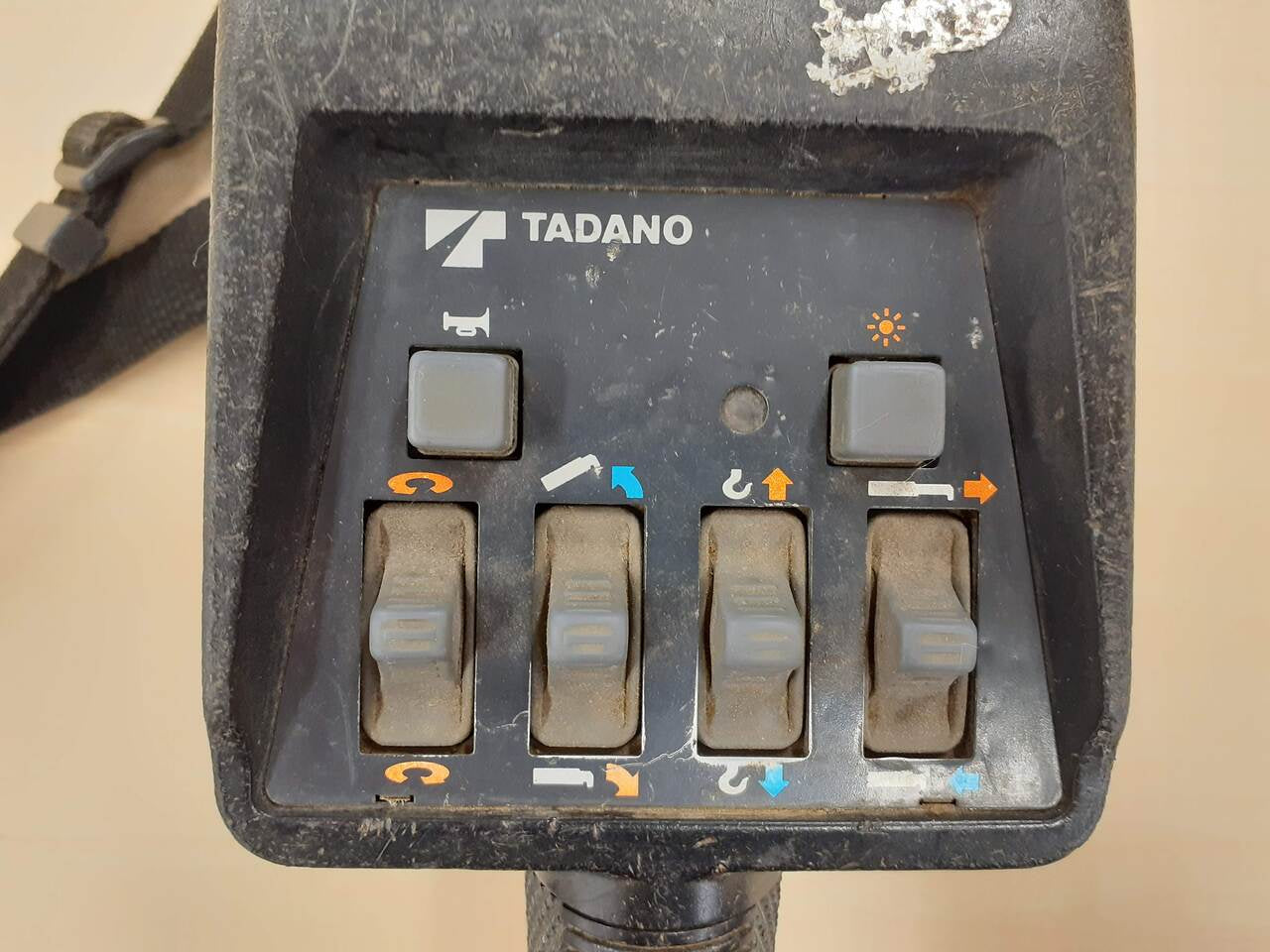 ラジコン タダノ 送信機 RCS-250(中古)