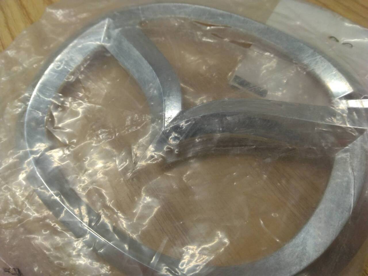 エンブレム マツダ SK54Tから取り外し(中古)