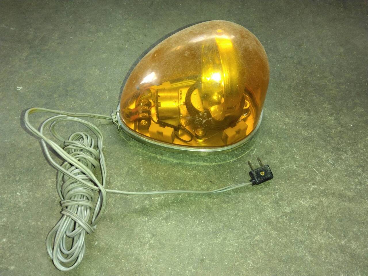 パトランプ 一つ 小糸製作所 GFL-2N-C (中古)
