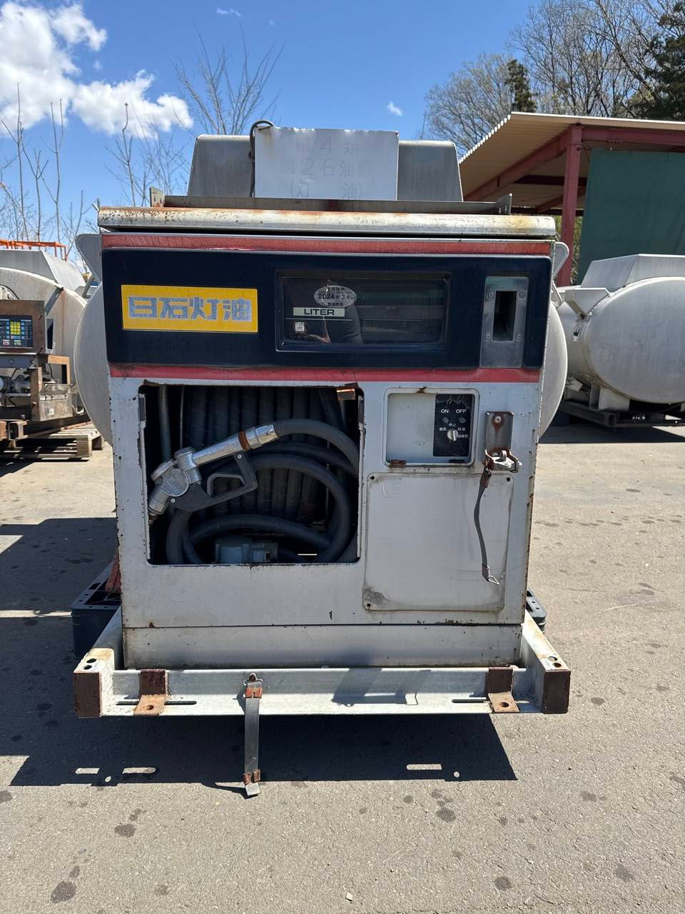 タンク タンクローリー タツノ L10A 容量 950L 【購入前確認可】 (中古)