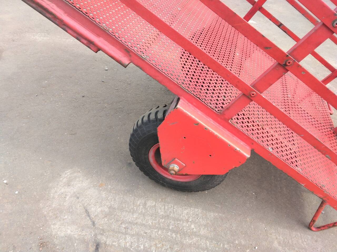 カゴ付き運搬台車 トレーラー 農機具 (中古)