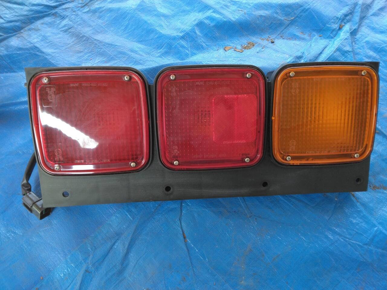 テールランプ Koito 220-11951 1点(中古)