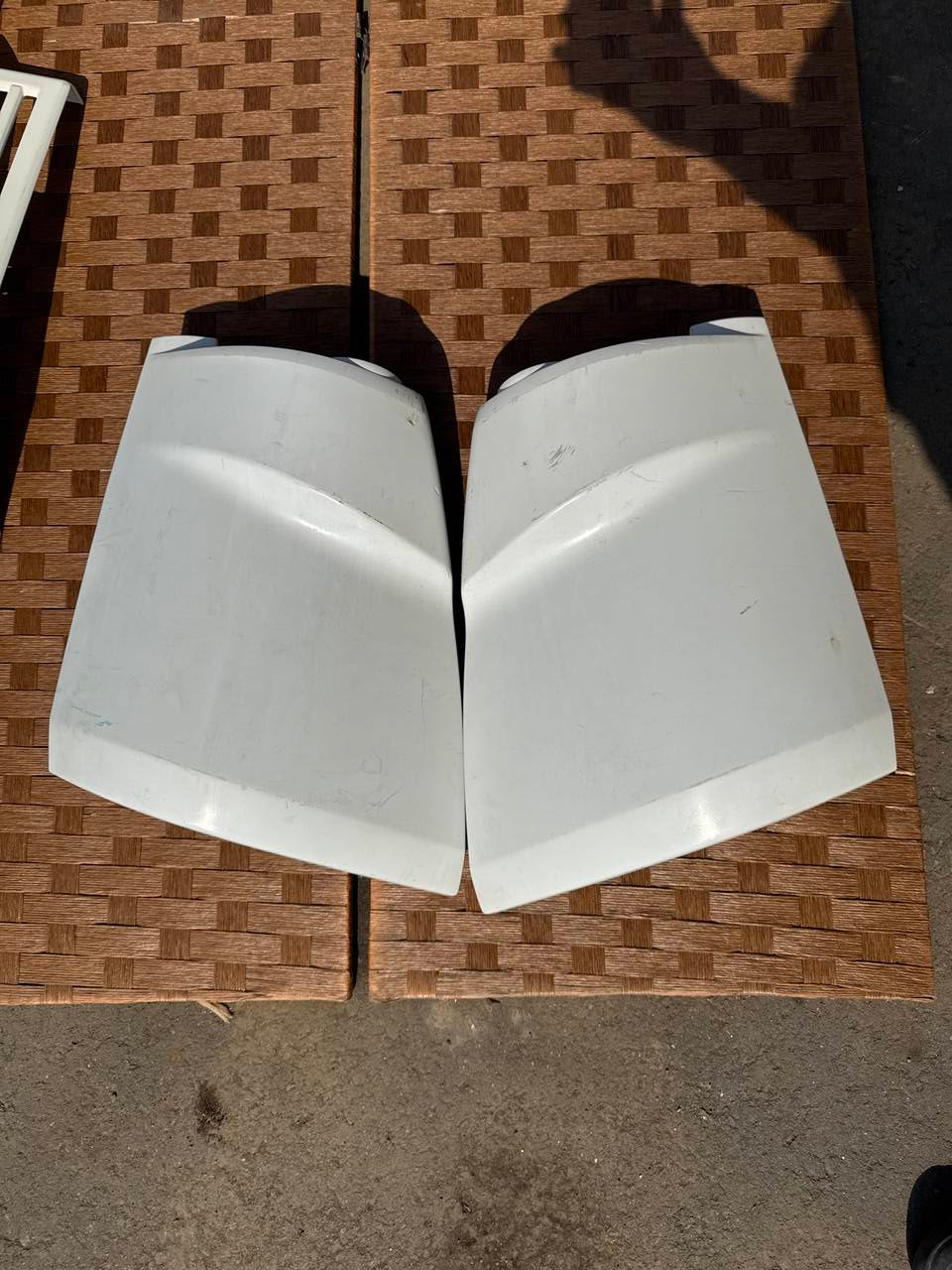 キャンター 左右 コーナーパネル 白色 MK676343(中古)