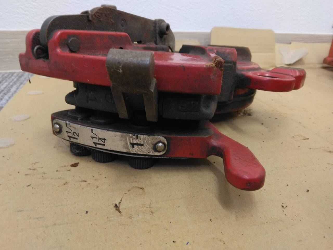 ダイヘッド 自動切上ダイヘッド ネジのインチ 25A-40A (中古)