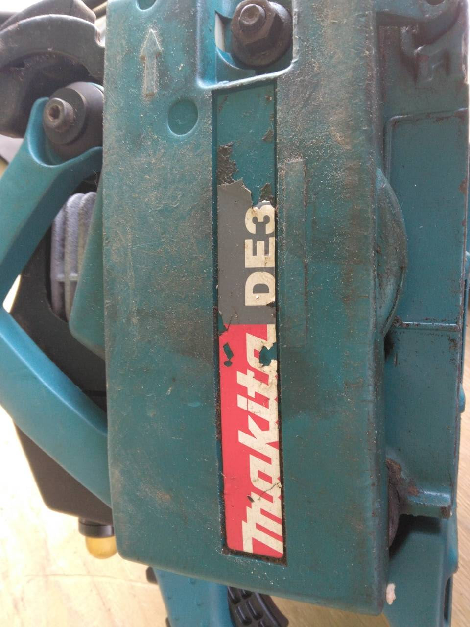 マキタ チェンソー DE3435 (中古)