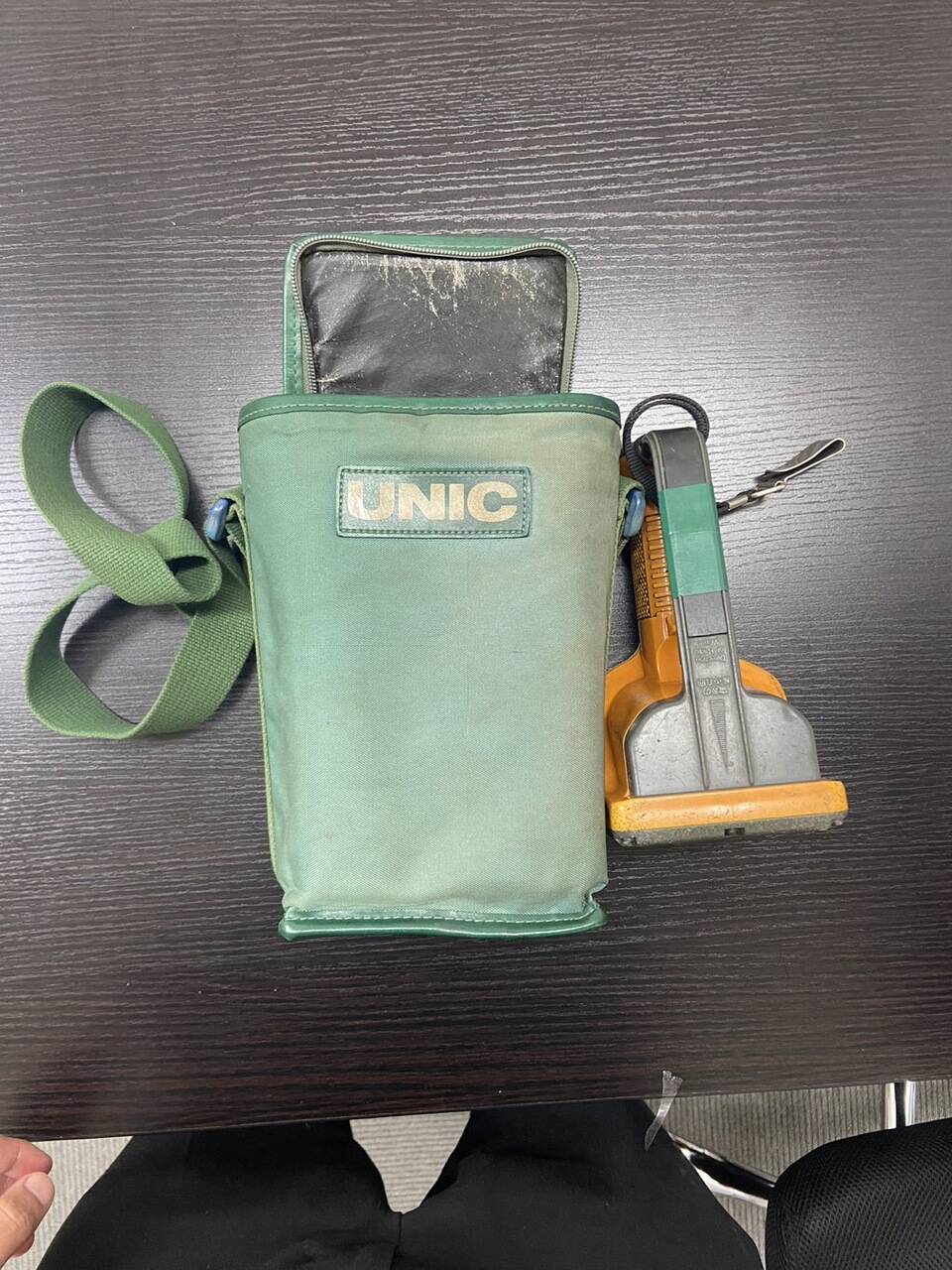 ラジコン 送信機 UNIC 【通電確認済み】(中古)