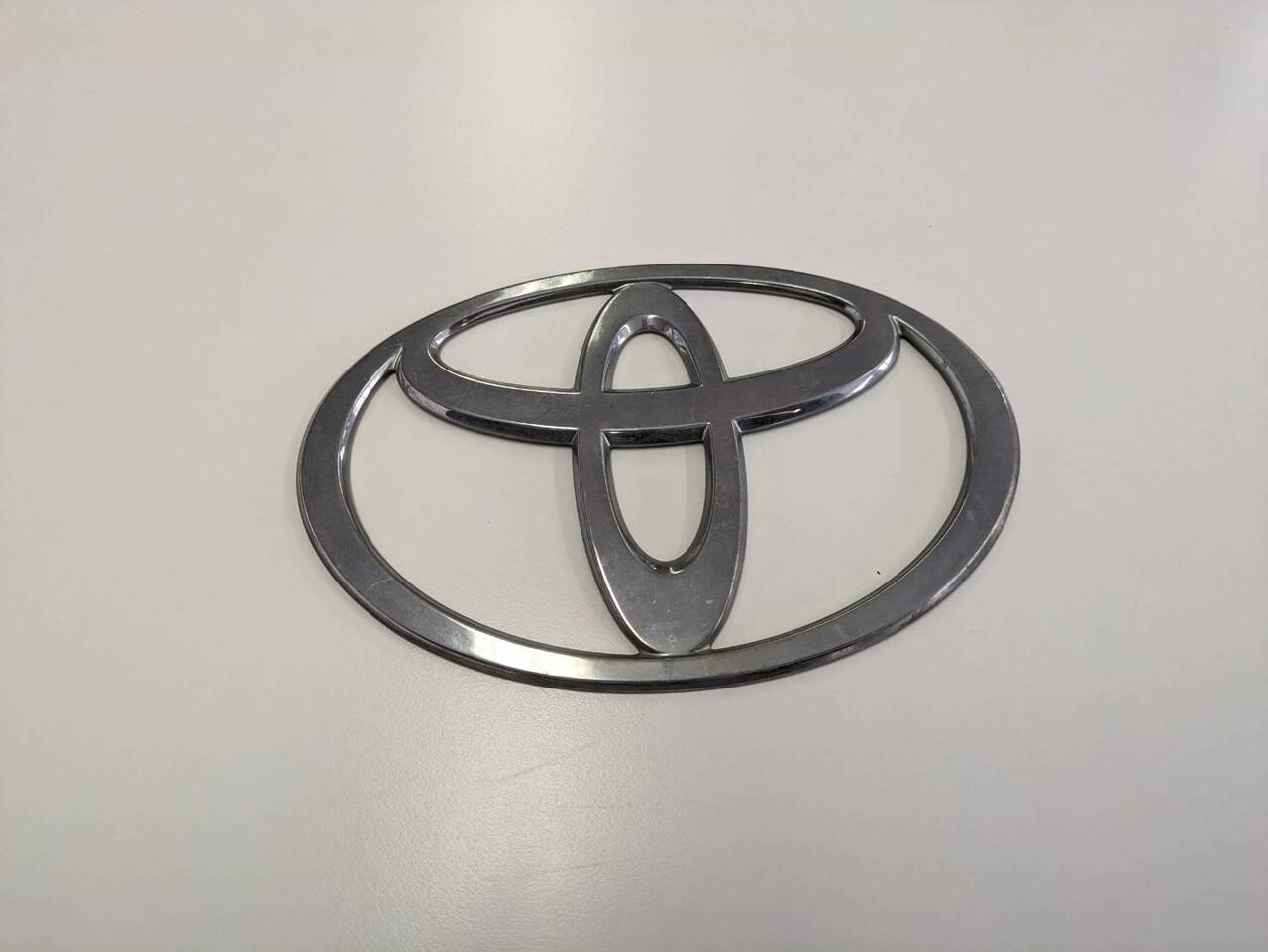 エンブレム トヨタ (中古)
