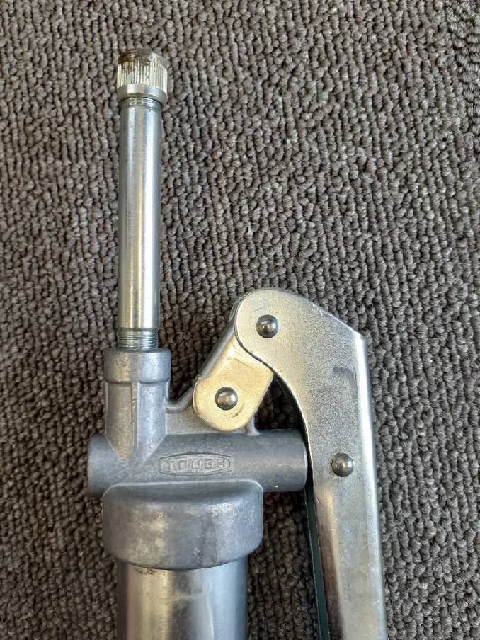 グリースガン 手動 ダイヤ精工 (中古)