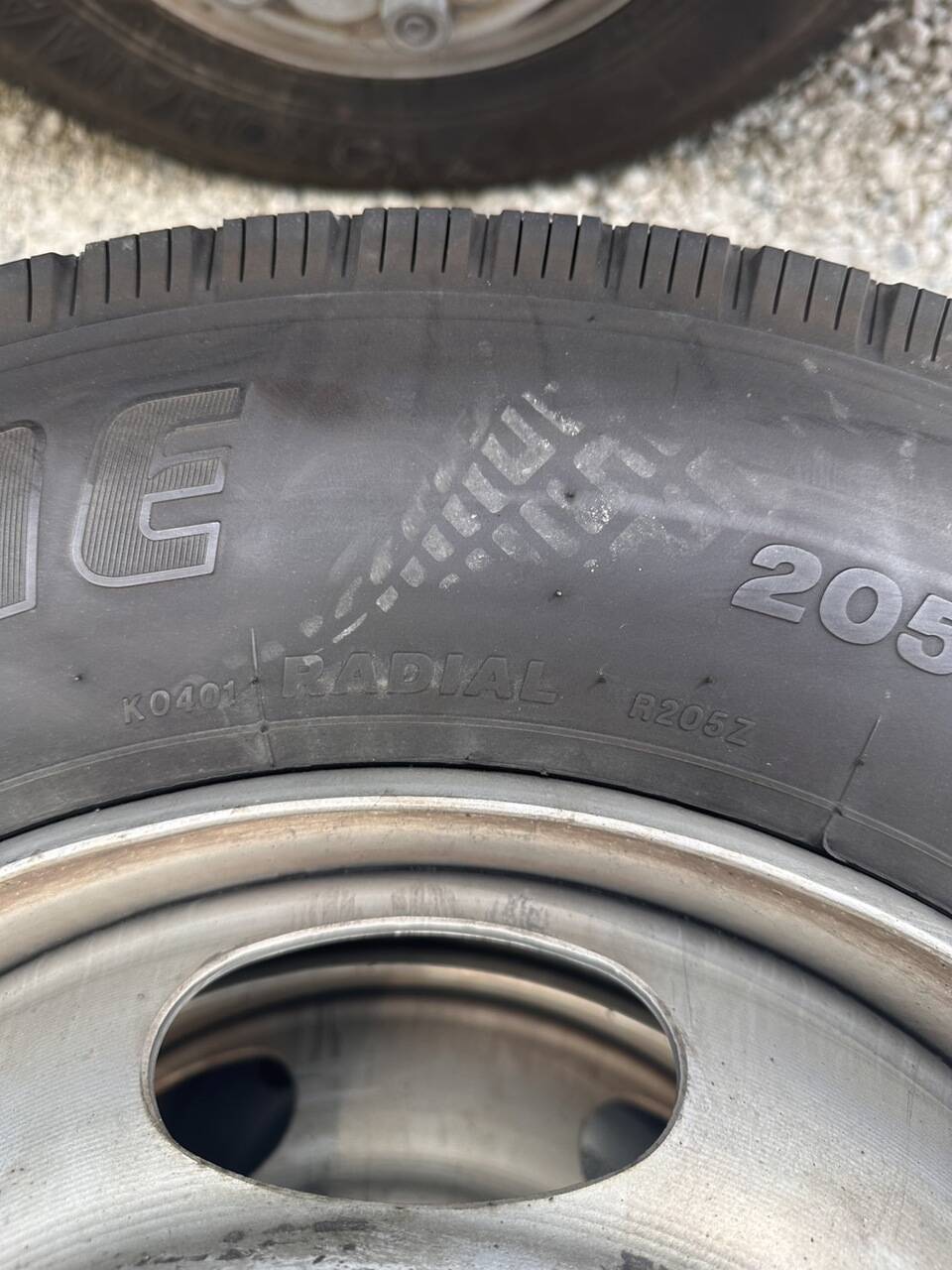 タイヤ 6本 【BRIDGESTONE】【205/80R17.5】(中古)