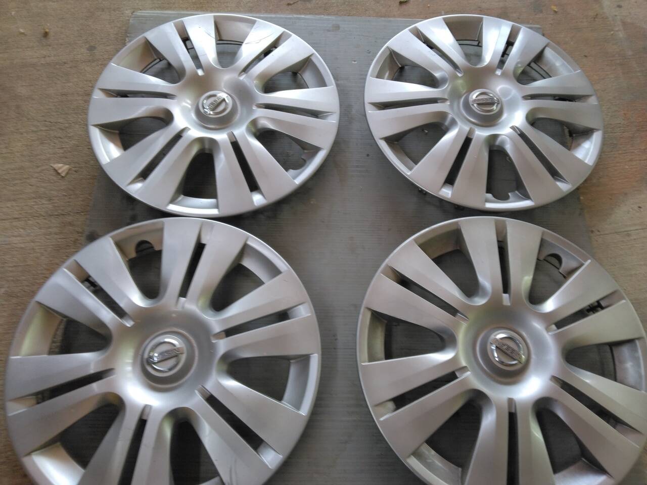 日産ホイルキャップ (中古)