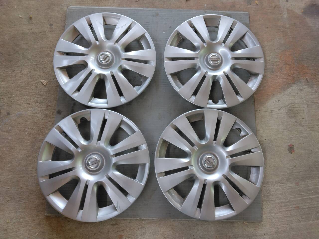 日産ホイルキャップ (中古)