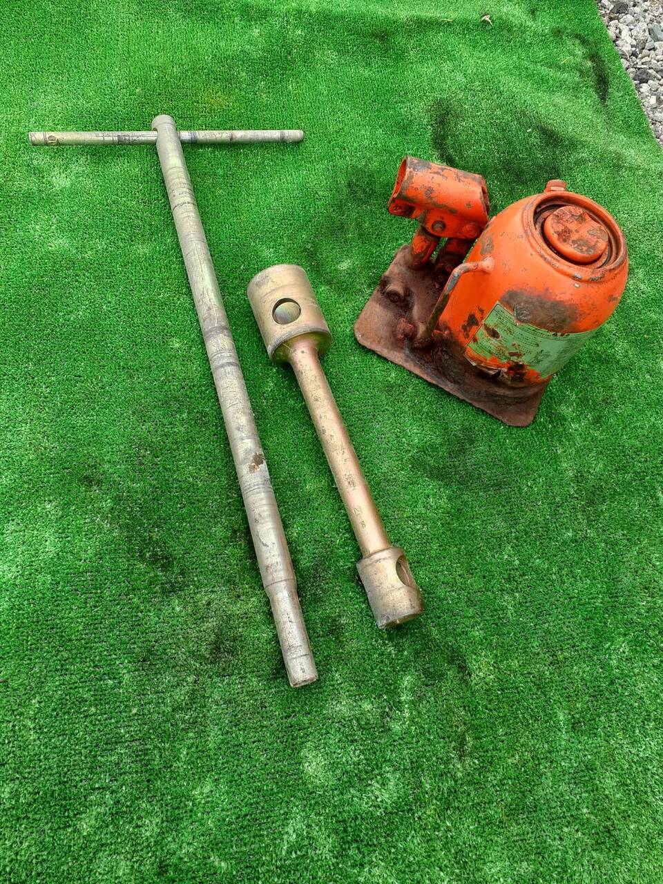 ジャッキ 工具付き 15トン(中古)