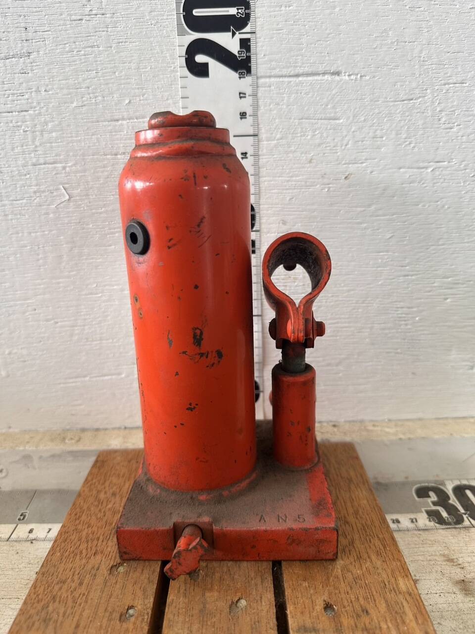 ジャッキ 工具付き NP-41 4トン(中古)