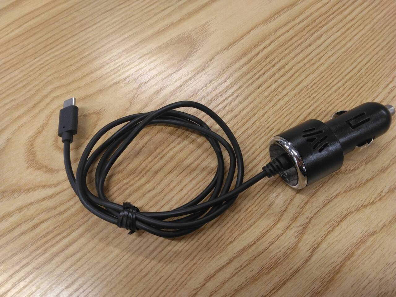 シガーソケット 充電器 Tyoe-C(中古)