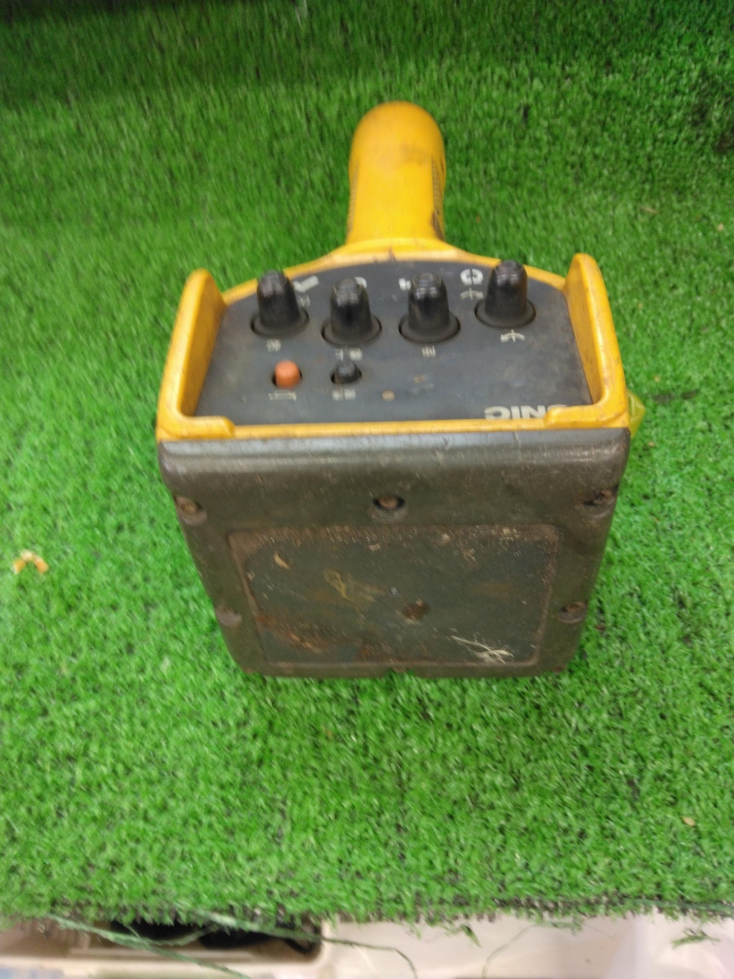 ラジコン 送信機のみ ユニック (中古)