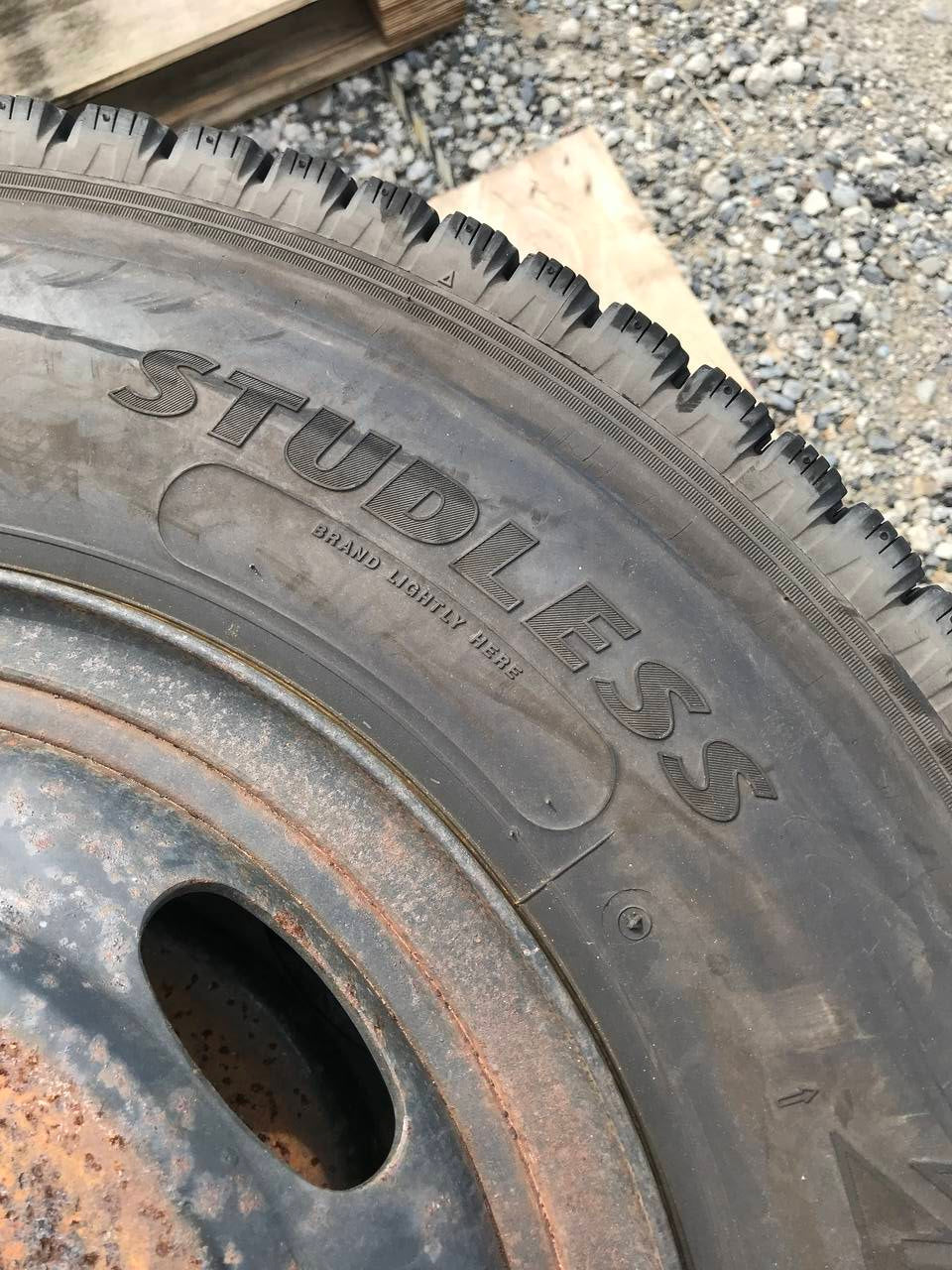 タイヤ 6本セット スタッドレス ブリジストン 6.50R16LT (中古)