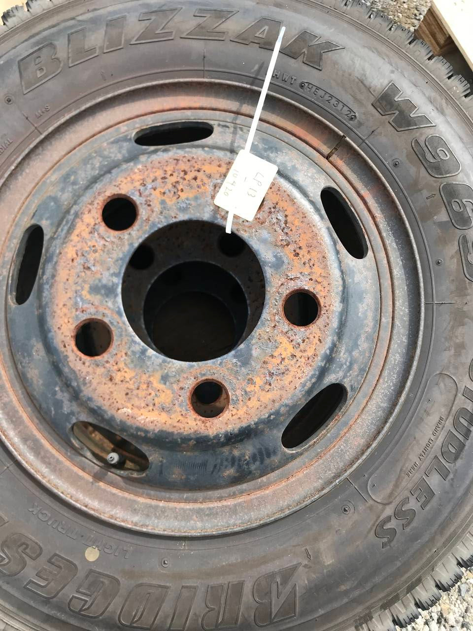 タイヤ 6本セット スタッドレス ブリジストン 6.50R16LT (中古)