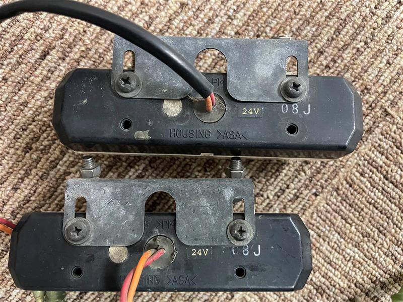 ライト ブルー 24V(中古)
