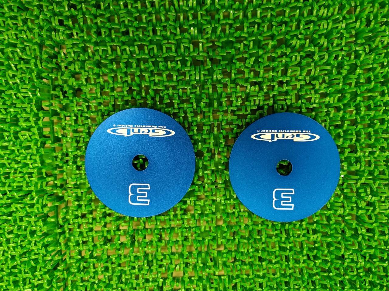 ムーンフェイス 玄武 Genb ハイエース 200系 サスペンション ハイトダウン パーツ詰め合わせ(中古)