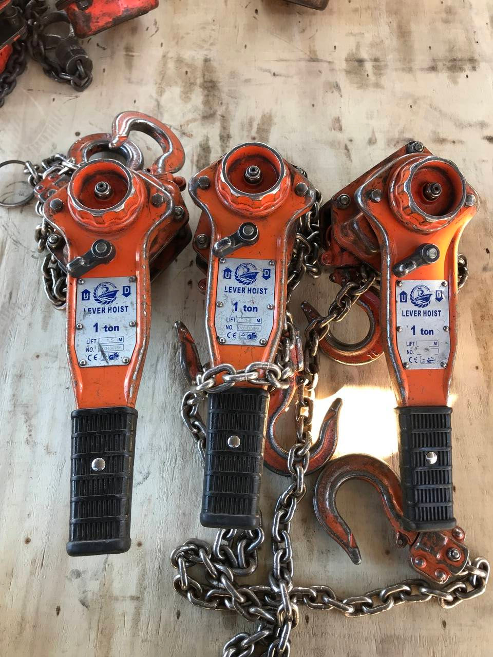 レバーホイスト 3本セット 1トン 1,5M(中古)