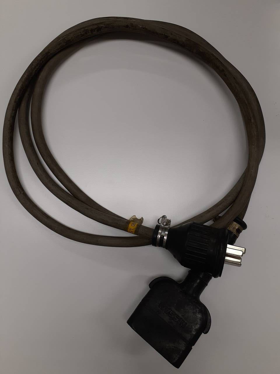 ケーブル ニッサン 29690/L5300 3Pプラグ(中古)