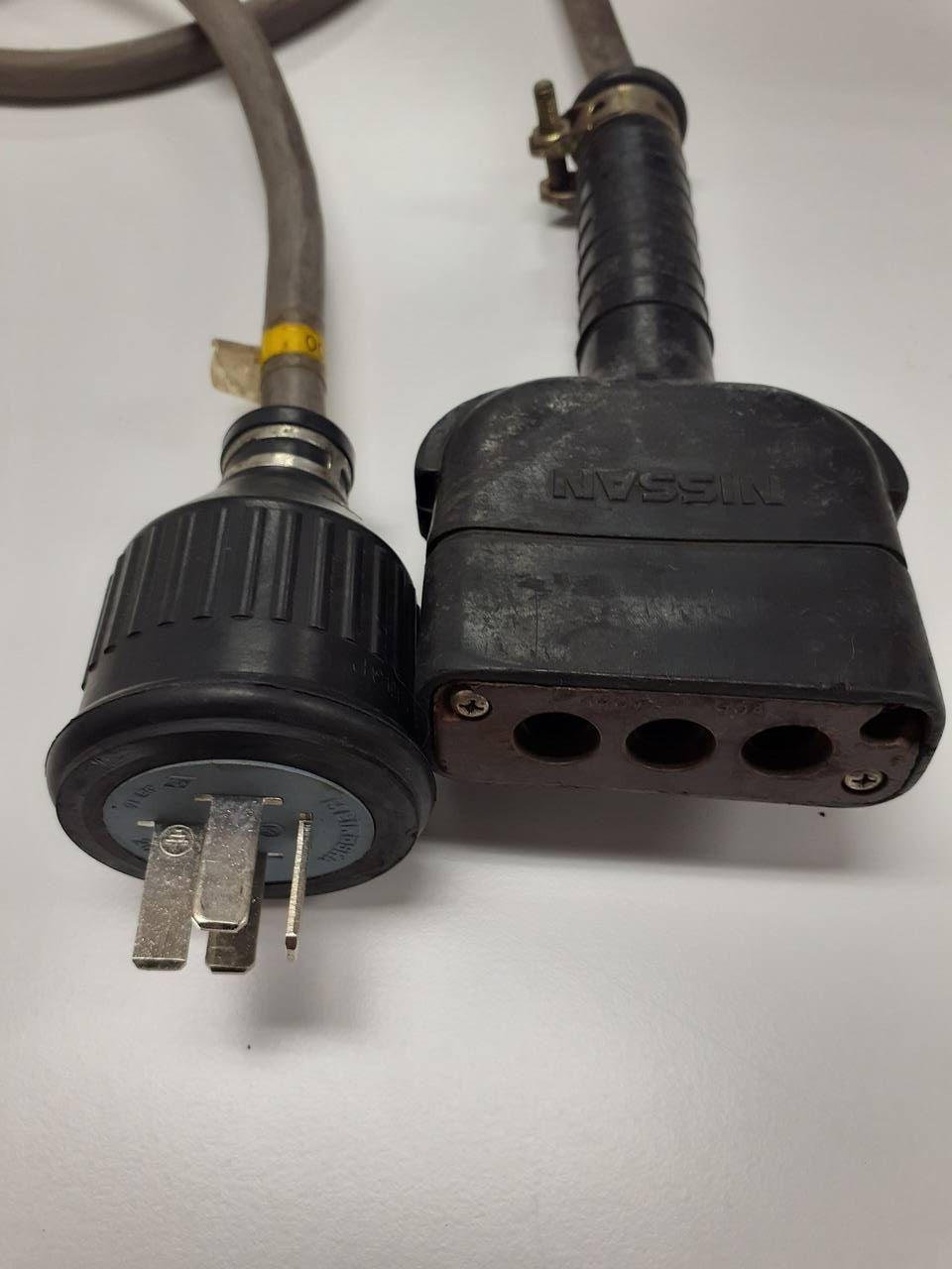 ケーブル ニッサン 29690/L5300 3Pプラグ(中古)
