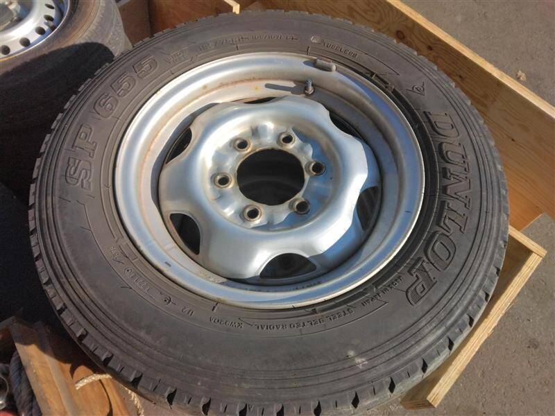 (棚卸まとめ売り)タイヤ 4本 ダンロップ 195/75R15(中古)