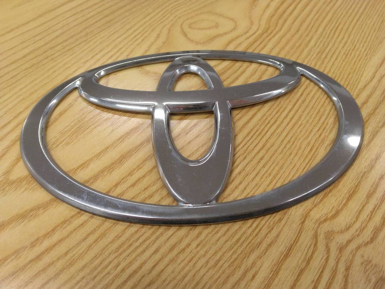トヨタエンブレム(中古)