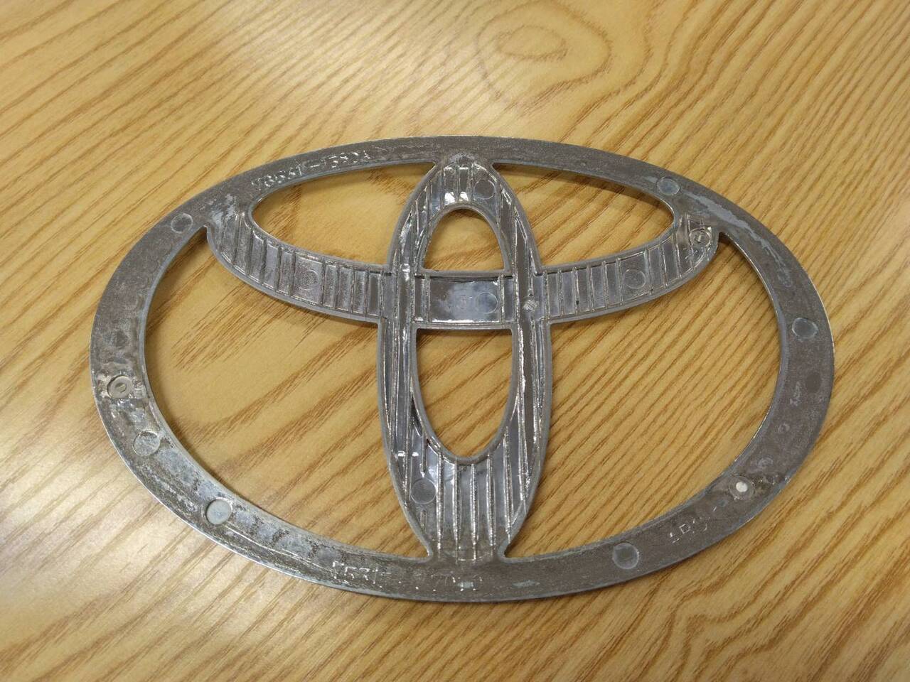 トヨタエンブレム(中古)