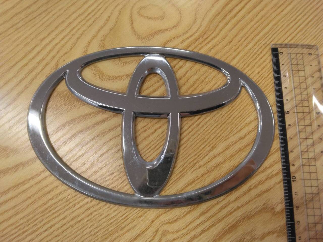 トヨタエンブレム(中古)