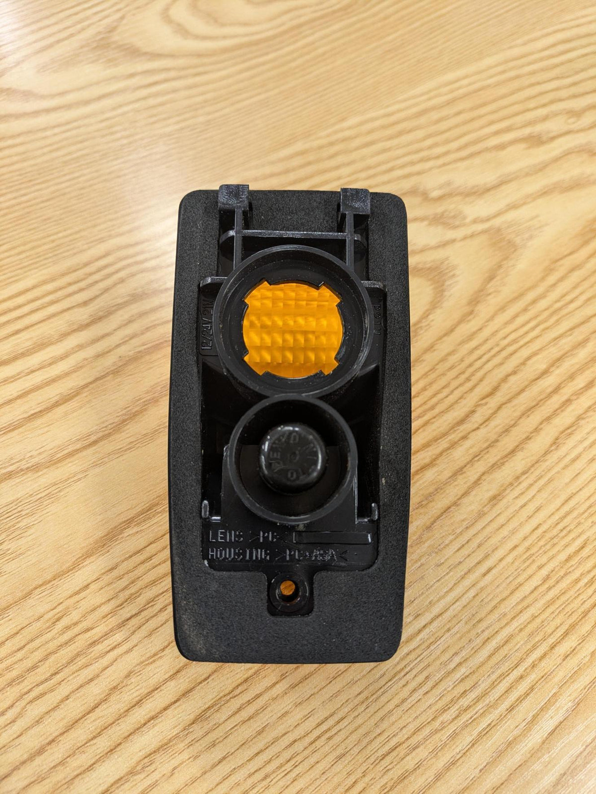 サイドウィンカー レンズ 日野デュト5368 12/24V 21W(中古)