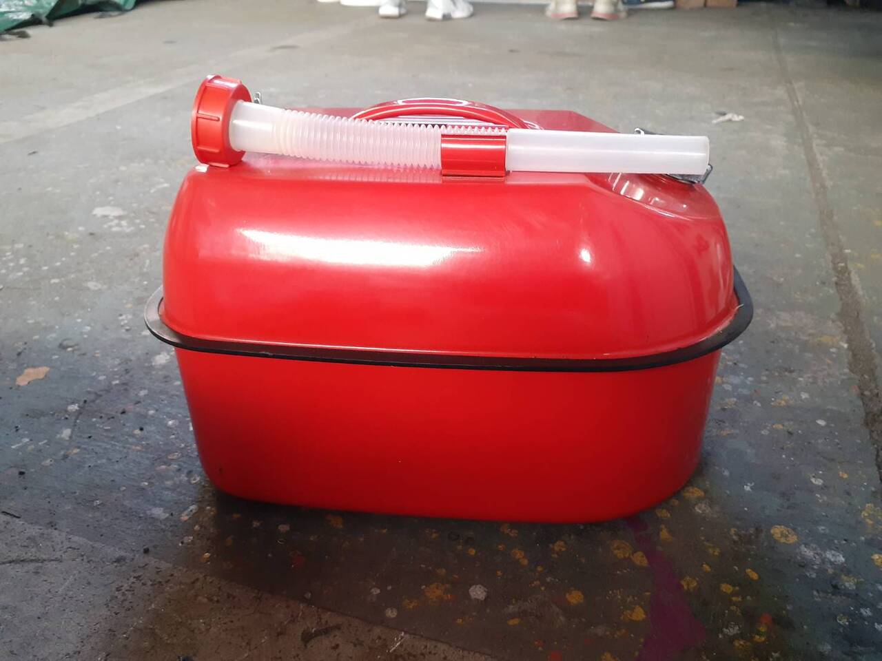 ガソリン缶　20L　（中古）