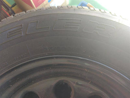 （棚卸まとめ売り）スタッドレスタイヤ5本　【YOKOHAMA】【195/80R15】（中古）