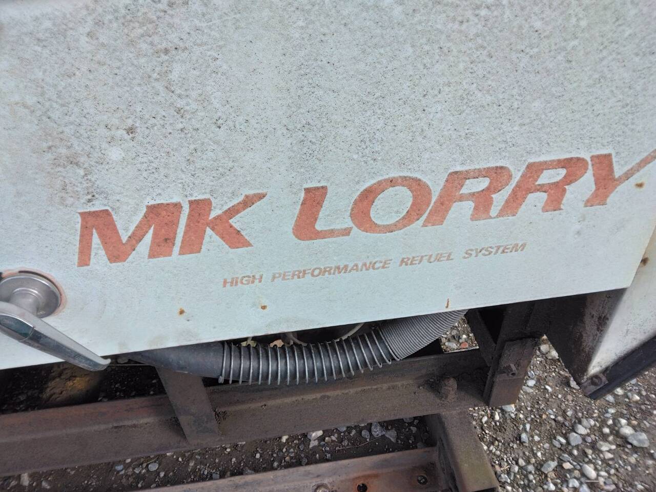 タンク　MK LORRY  1839　MV045D 【動作確認済み】　（中古）