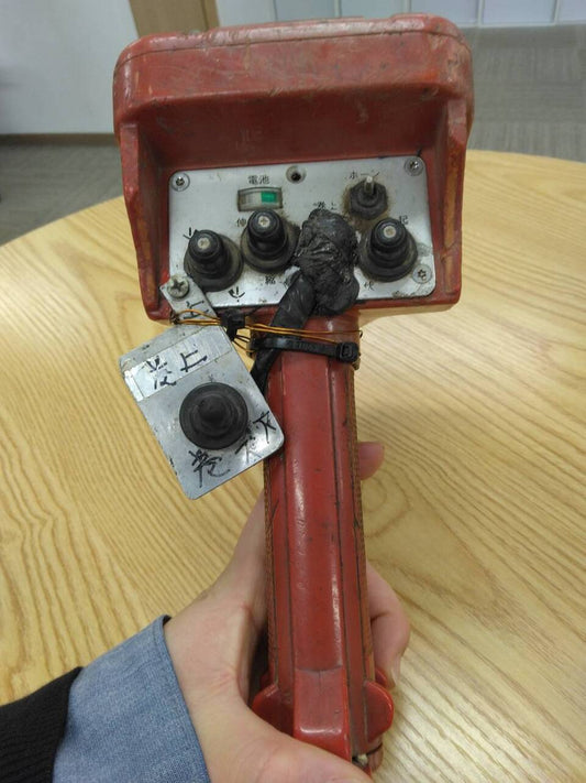 ラジコン　送信機のみ　ユニック　ジャンク品（中古）