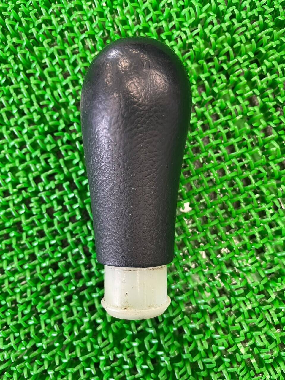 シフトノブ　　純正　６MT　（中古）