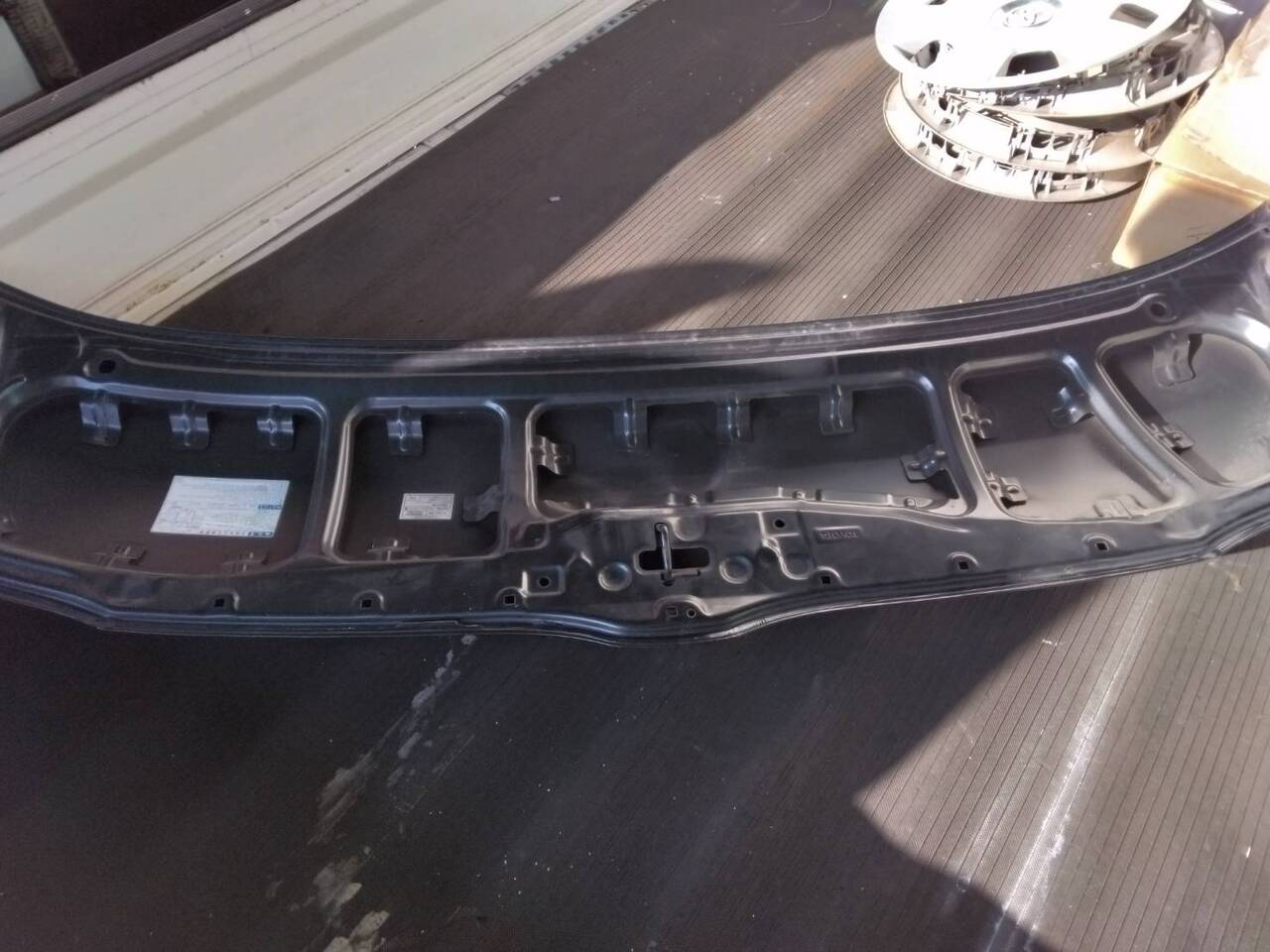 ボンネット　トヨタ-ハイエース　KR-KDH200V　（中古）