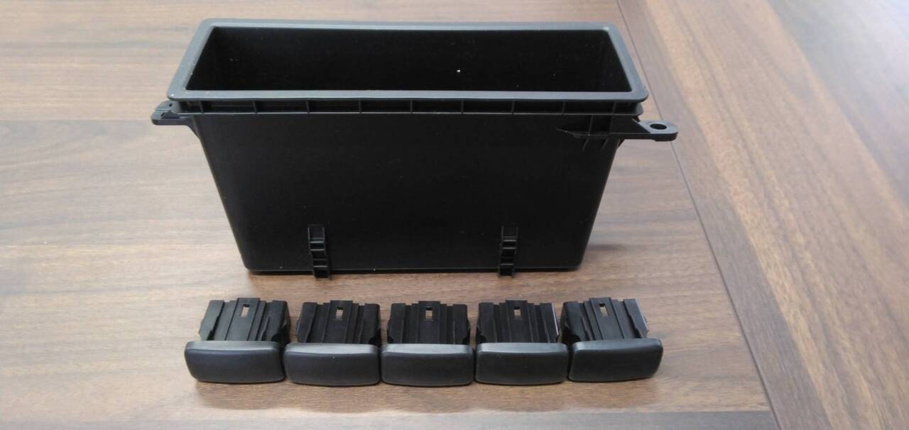 オーディオパネル ステレオオープニングカバー 1DIN 2DIN （トヨタ)　（中古）