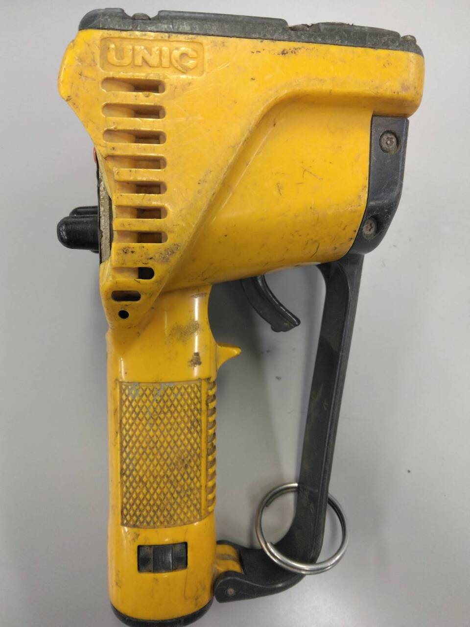 ラジコン　送信機のみ　UNIC　  RC-33RーAK　(中古)