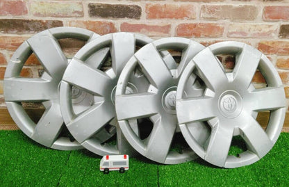 ホイールキャップ　トヨタ　ハイエースで使用（中古）