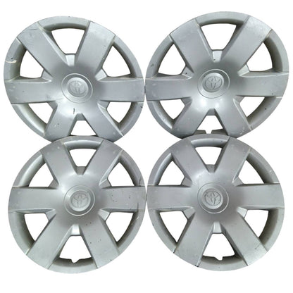 ホイールキャップ　トヨタ　ハイエースで使用（中古）
