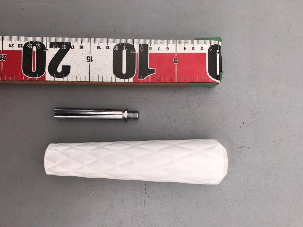 シフトノブ　　ネジピッチ　約1,25mm  シャフト径　約12mm (中古）