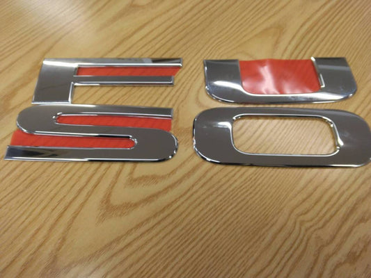 エンブレム三菱ふそう　FUSO　（中古）