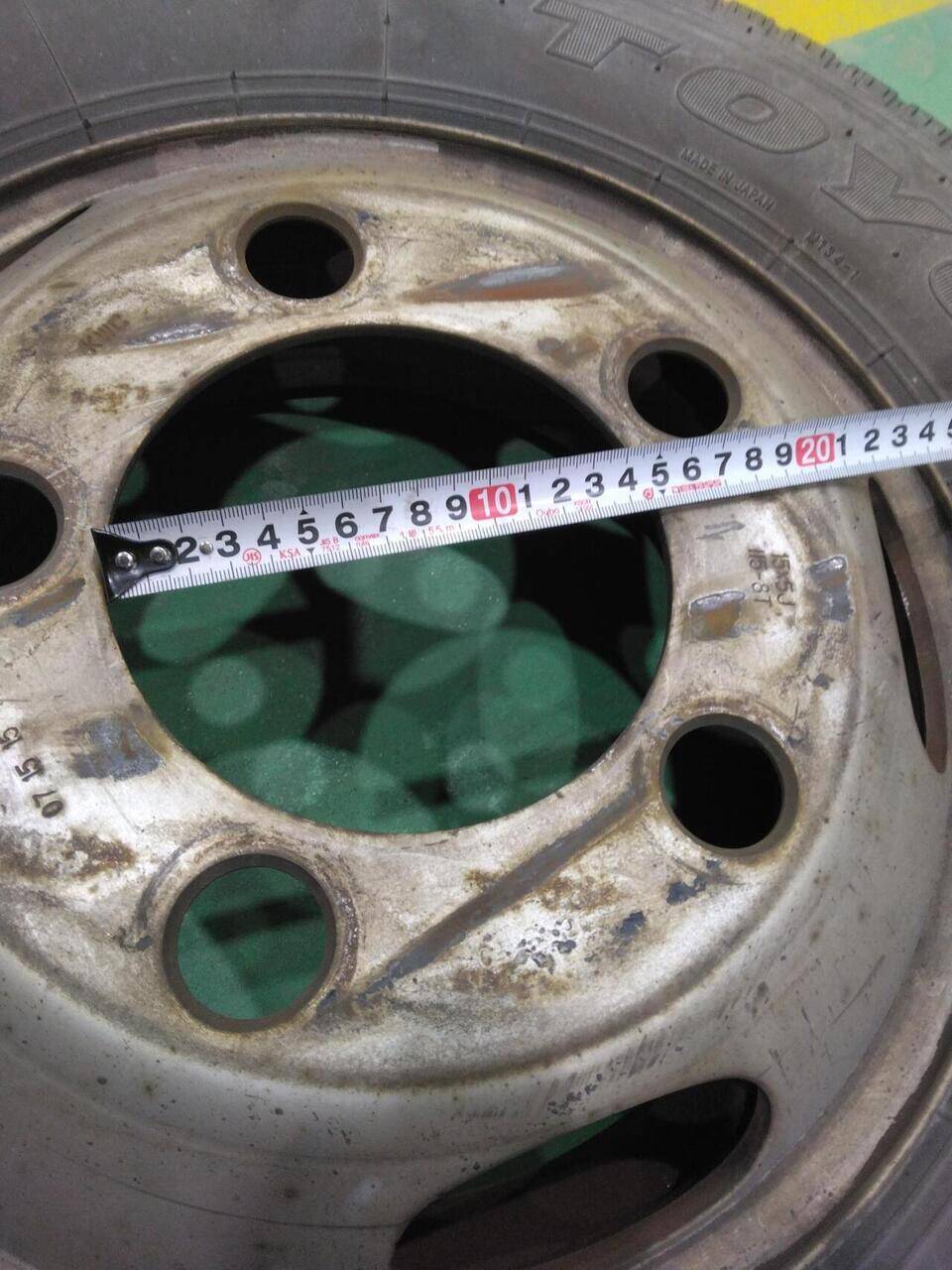 弥富纏め売り タイヤ　１本　TOYO 195/85R15 113/111N LT （中古）