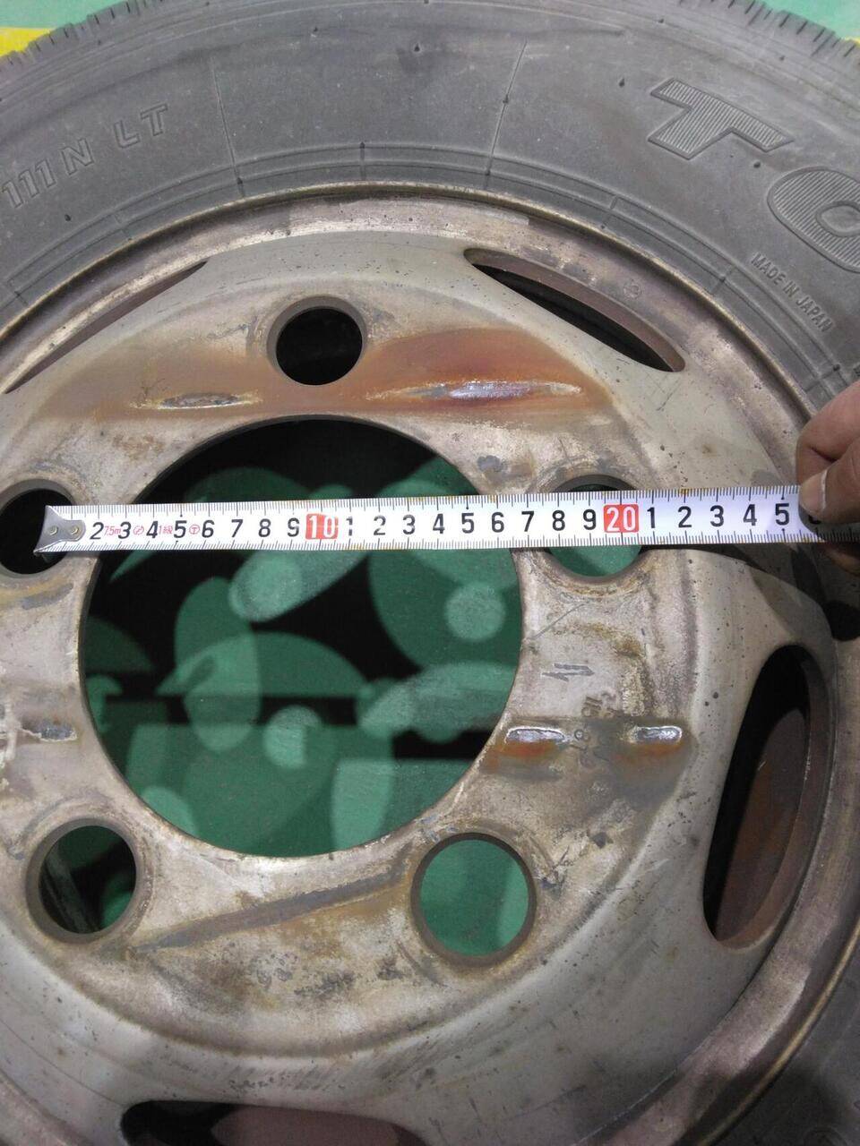 弥富纏め売り タイヤ　１本　TOYO 195/85R15 113/111N LT （中古）