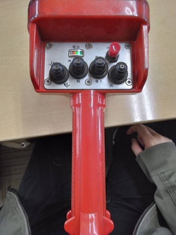ラジコン　送信機のみ　UNIC　RC-30R-3　【通電確認でいず】（中古）