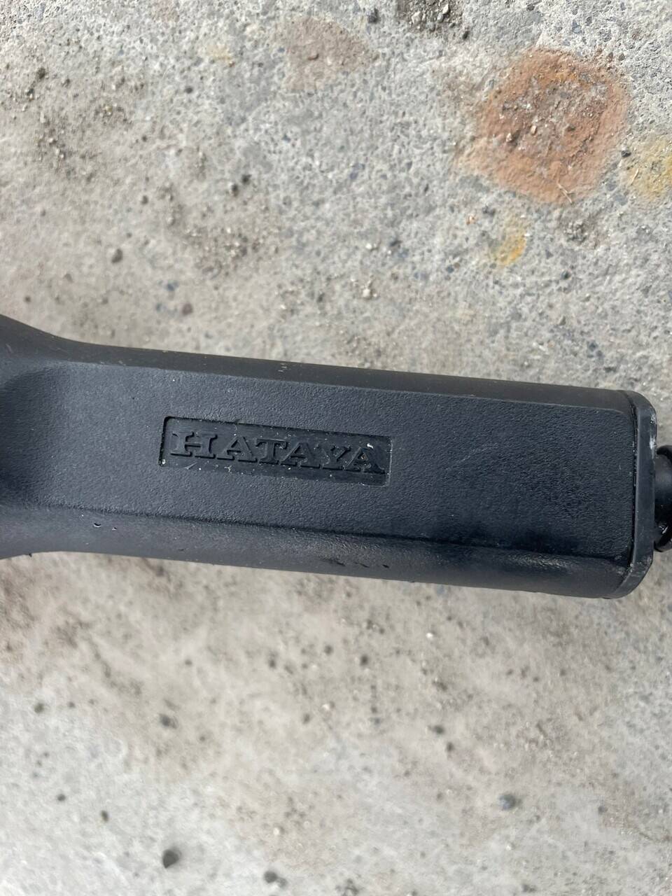 電球　HATAYA　110V　60W　（中古）