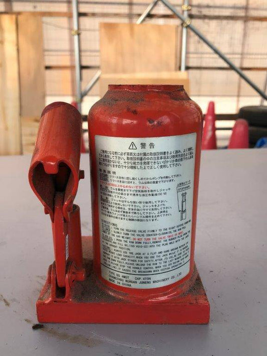 ジャッキ　ジャッキのみ　B5 4MOT　4トン（中古）